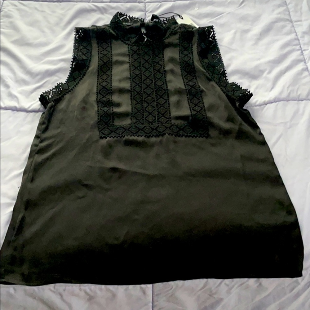 ~SOLD~ Azrouël Silky black top